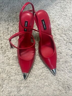 Nine West Red Pointed Slingback Pumps with Silver Toe Cap/ankle strap